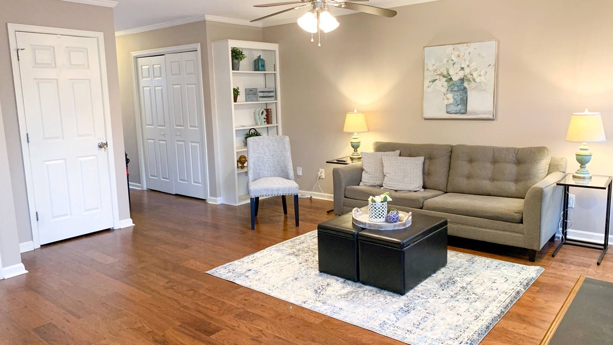Woodcroft House | Lux King Suite- 16 miles of walking trails, central to Duke, UNC & RDU Airport