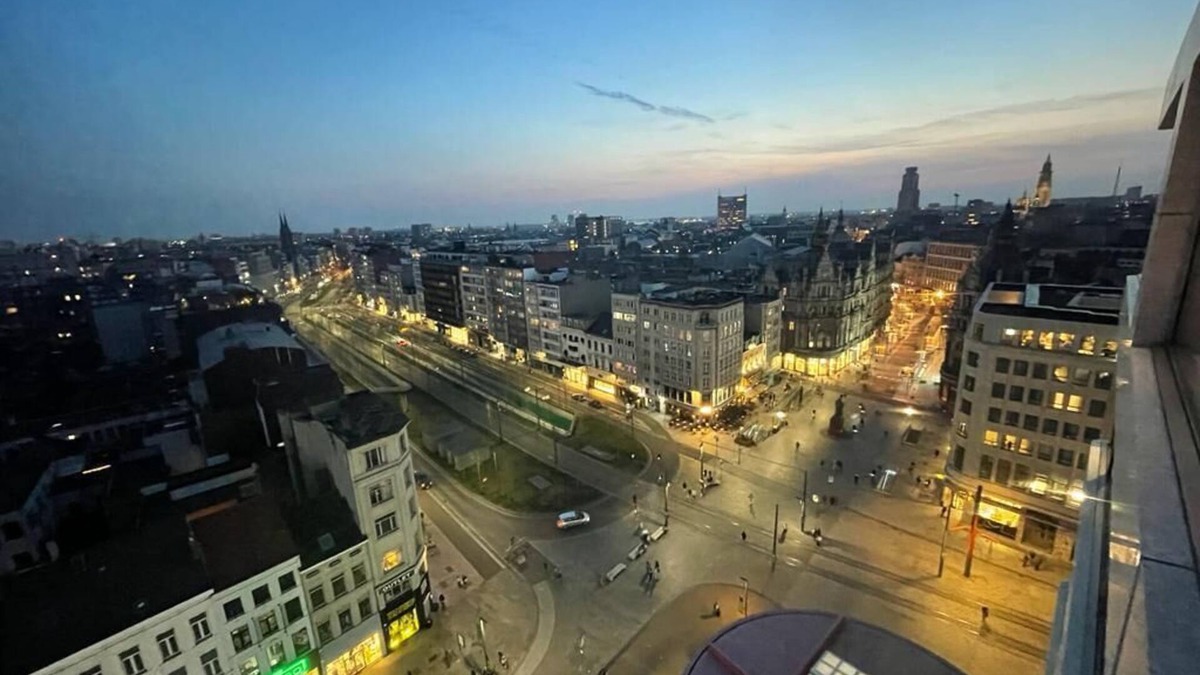 Statiekwartier Apartment | Lux Loft in the Heart of Antwerp, 5-star Location, Incl Parking