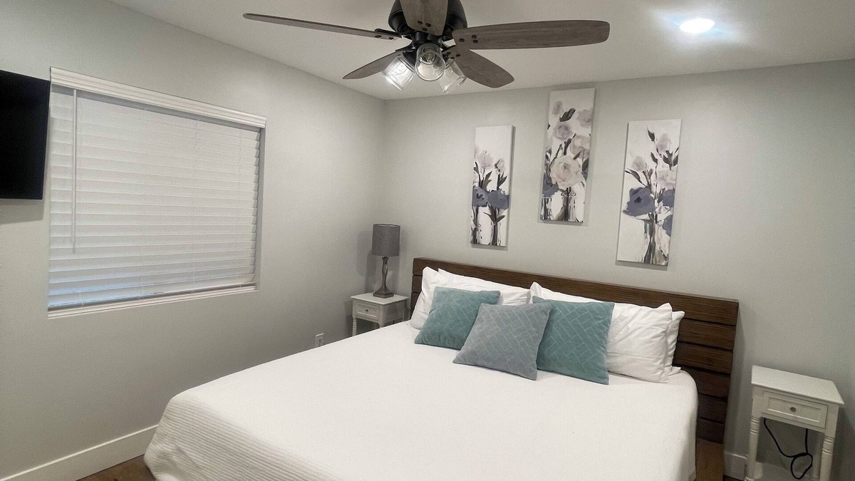 Klamath Falls House | LUX Lovely White Casita 3BR/2BA