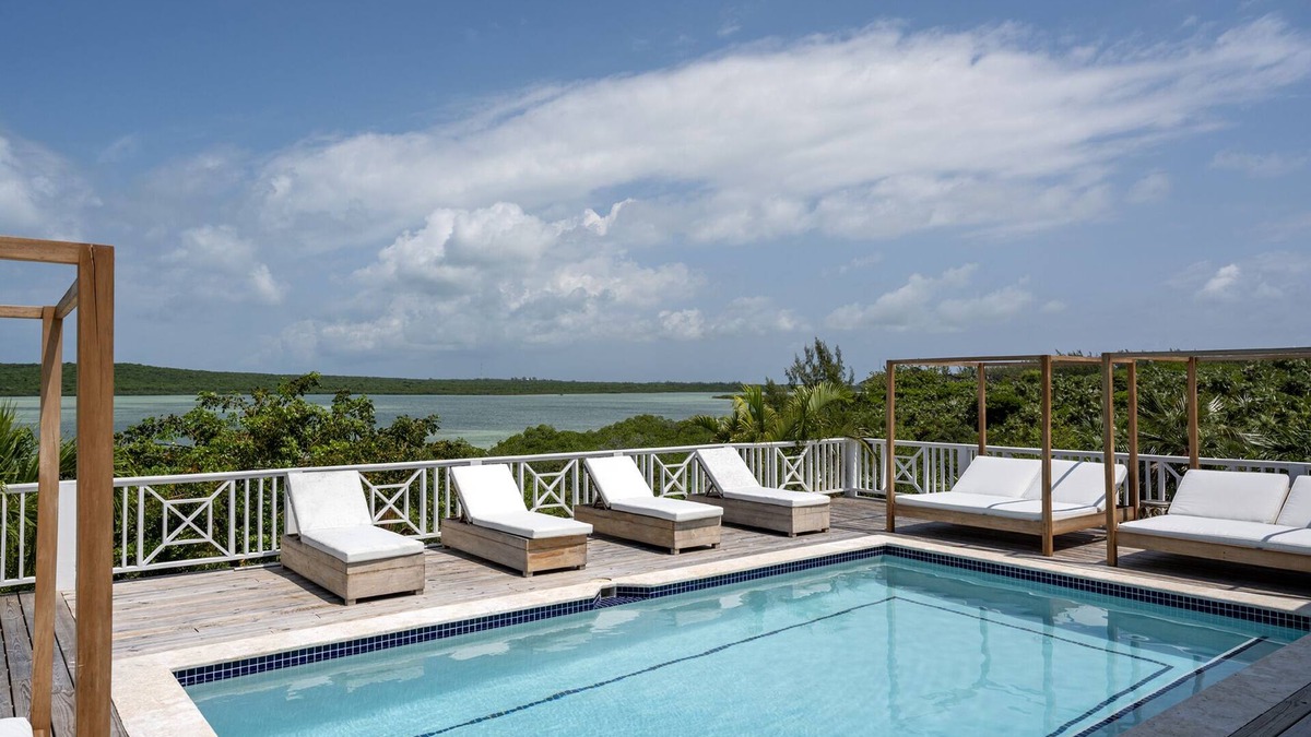 Savannah Sound House | Lux New Windermere Home w/Pool, Boat Dock, Beach Access, Club Membership