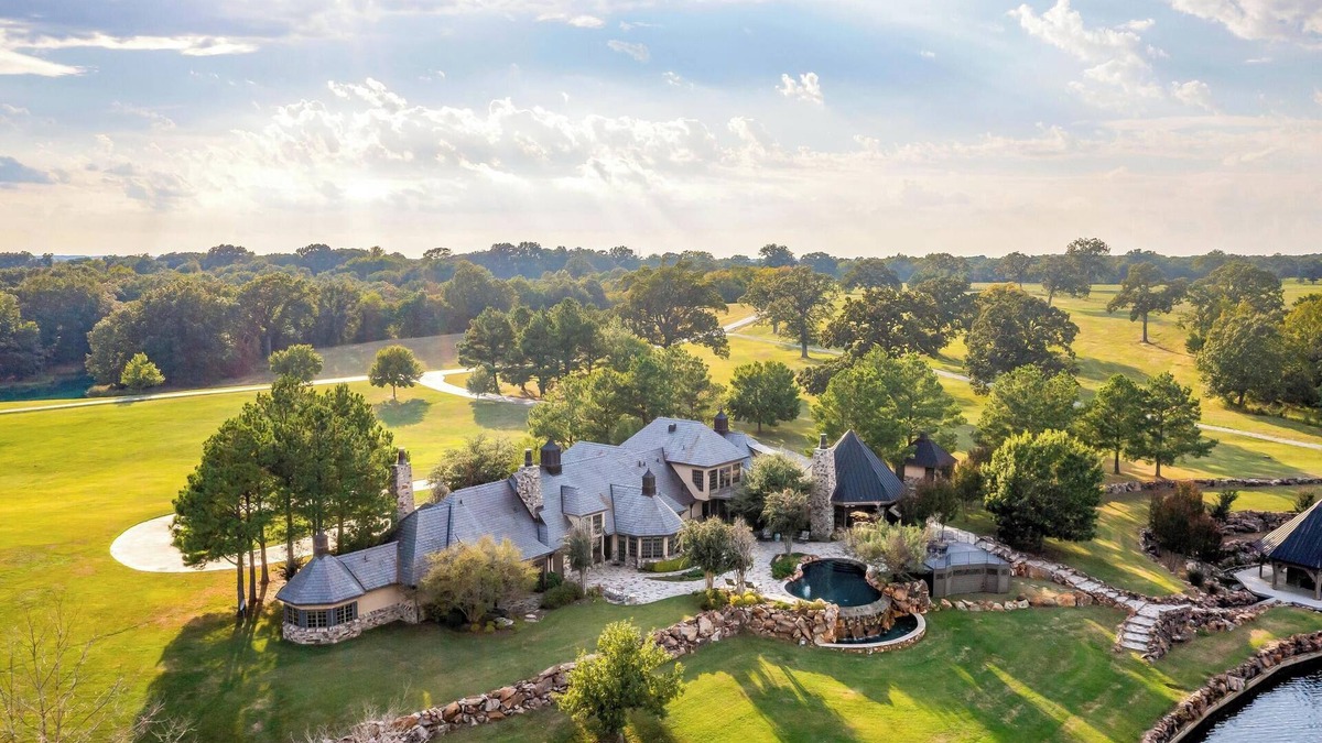 Boswell Other | LUX Ranch on 1,700 acre playground! Swim Fish Hunt