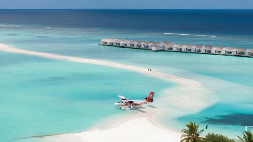 Dhidhoofinolhu Island Resort | LUX* South Ari Atoll Resort & Villas