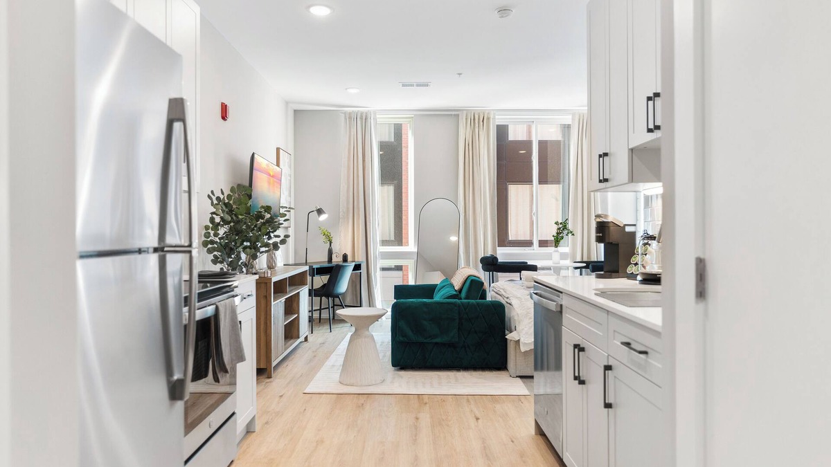 Northern Liberties Apartment | Lux Studio Apt - Explore historical gems of Philly