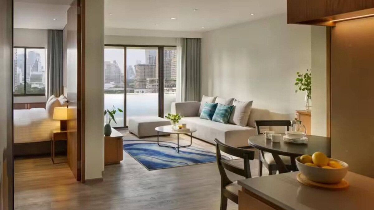 Chidlom Condo | Luxe 2 BR Appt/- Monthly