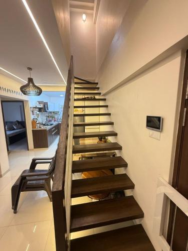 Aundh Apartment | Luxe 3bhk bungalow Baner