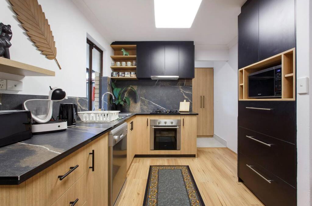 Marangaroo Villa | Luxe 3BR Villa with Kitchen & Laundry