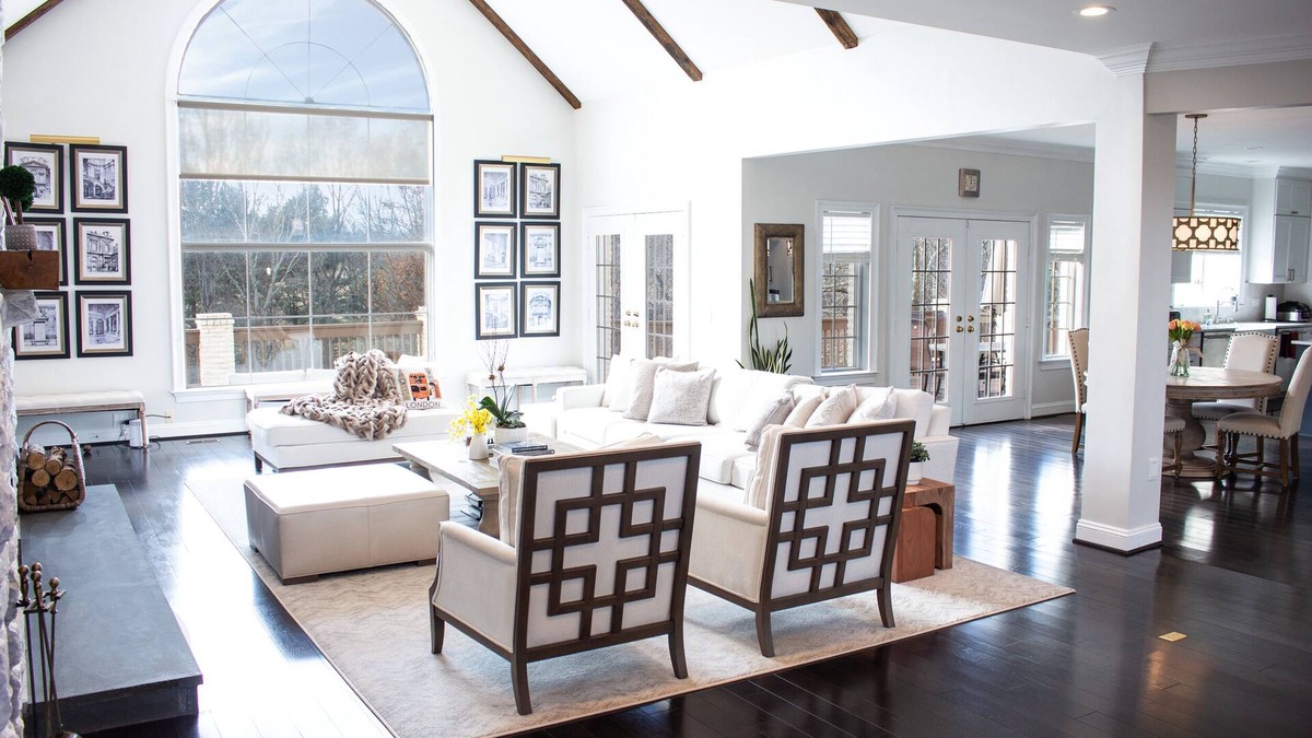 Travilah Villa | Luxe and Serene Living in Rural Potomac in Country Home w/Hot Tub, Sauna