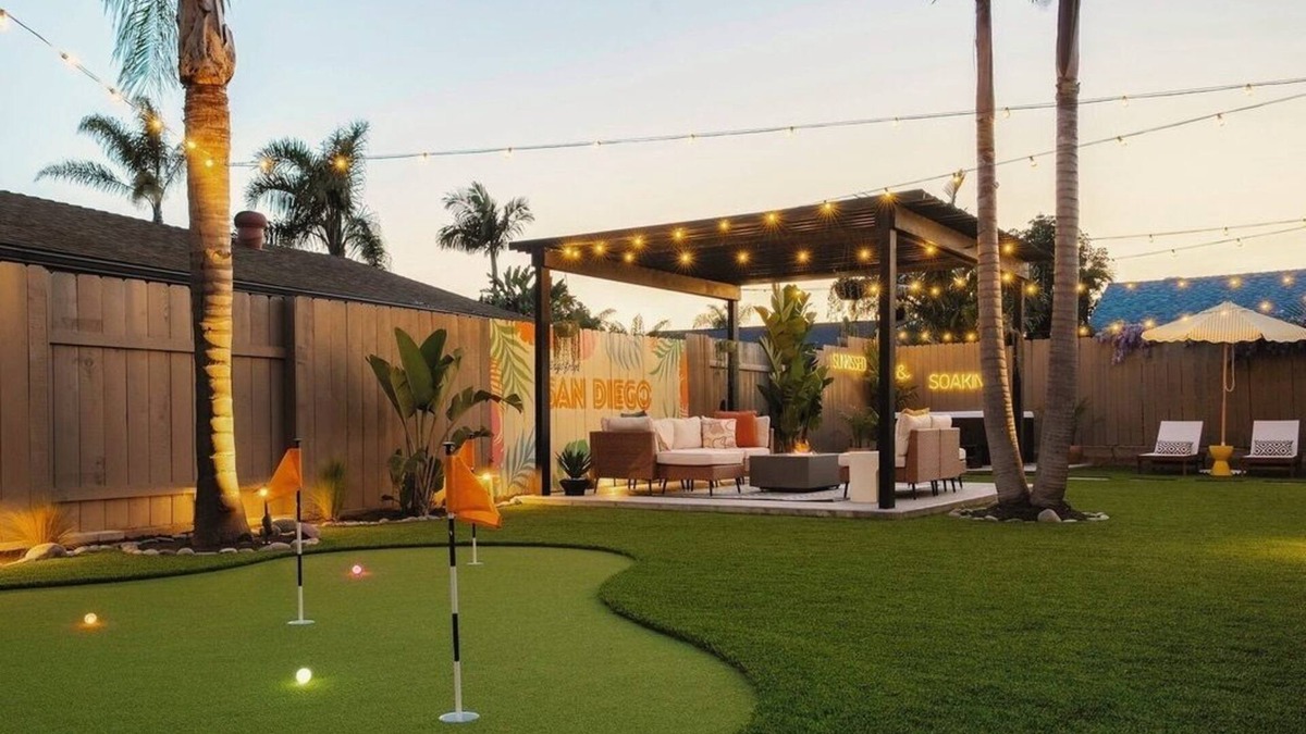 Bay Ho House | Luxe Backyard Retreat Near Beach: Hot Tub, Mini-Golf, Fire Pit, BBQ, Playground