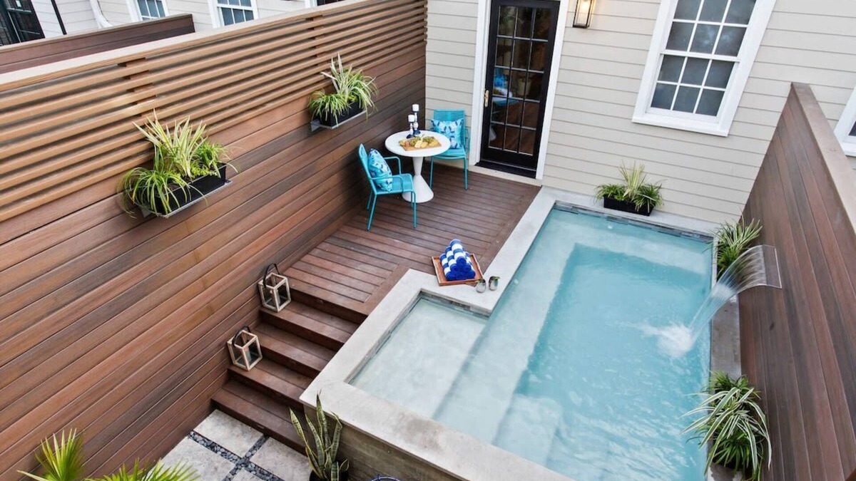 Beach Institute House | Luxe Carriage House | Heated Pool | Near River St