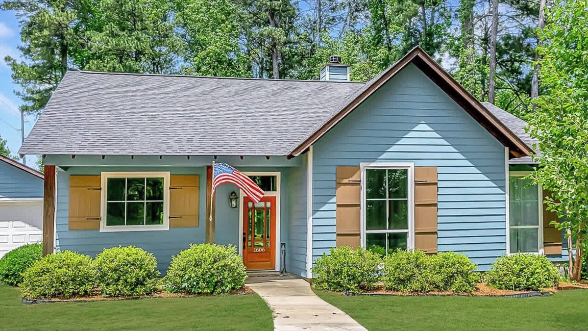 Ruston House | Luxe, Comfortable, Clean & NEW
