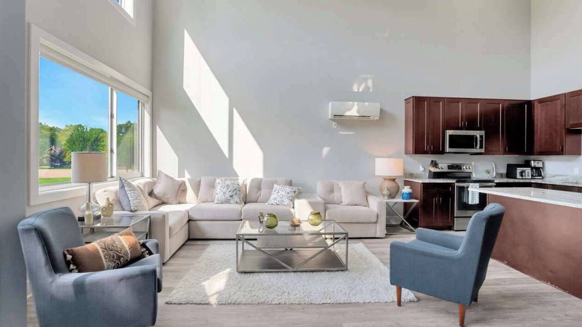 Birmingham Apartment | Luxe Condo Overlooking Park