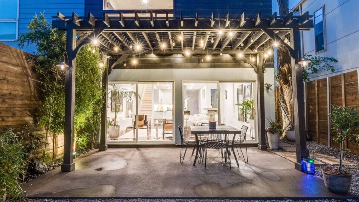 Cityplace House | Luxe Dallas Duplex Business & Downtown Ready