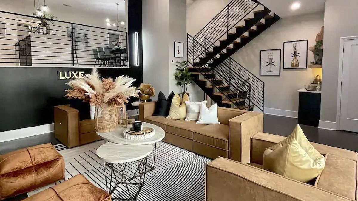 New Pathways House | Luxe Downtown Townhome with Rooftop Patio near Beale St