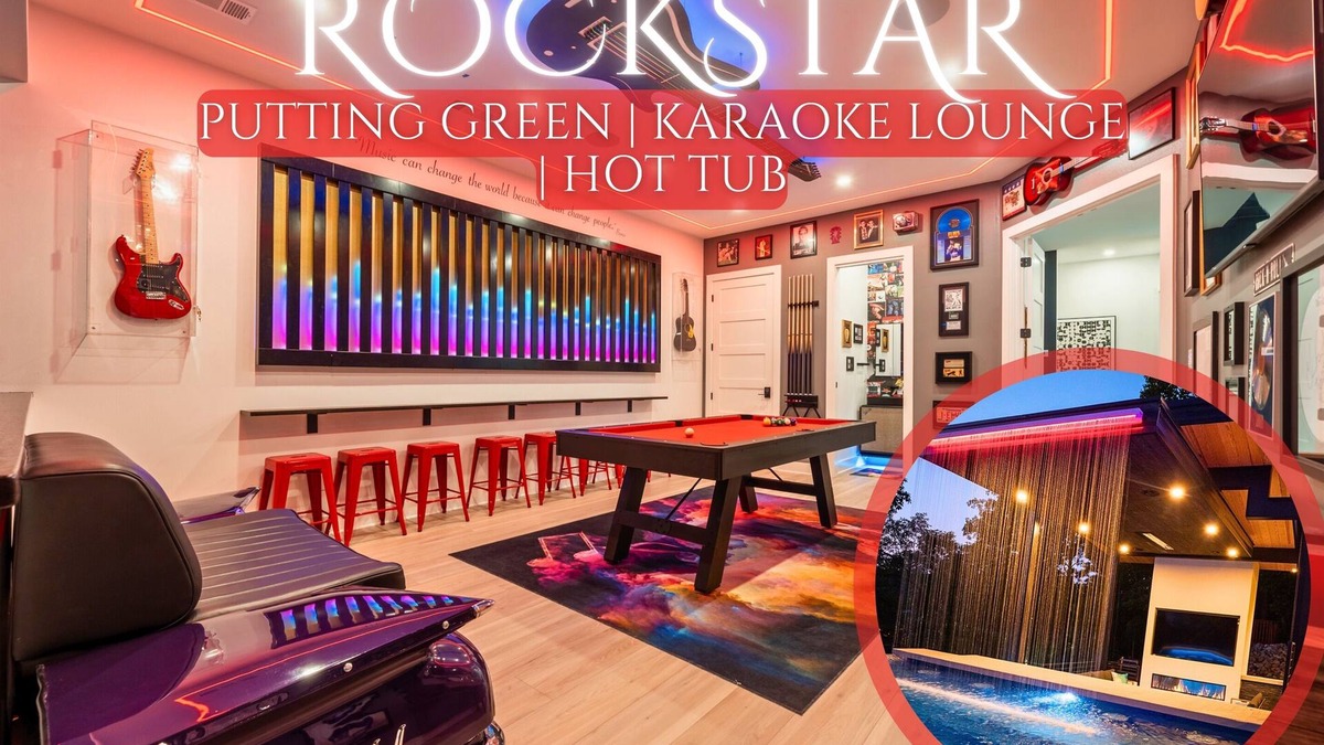 Mid America House | Luxe Escape, Sleeps 24, Heated Pool, Putting Green