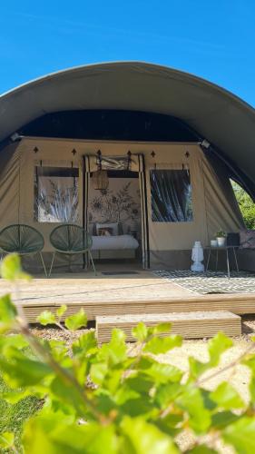 Raar House | Luxe Glamping Lodge Dahlia