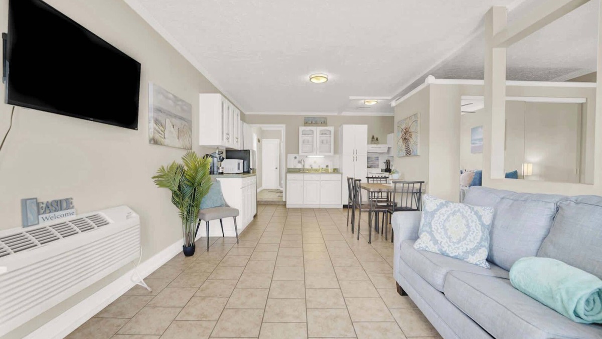 Lynn Haven House | Luxe Guest Suite Near The Emerald Coast of PCB
