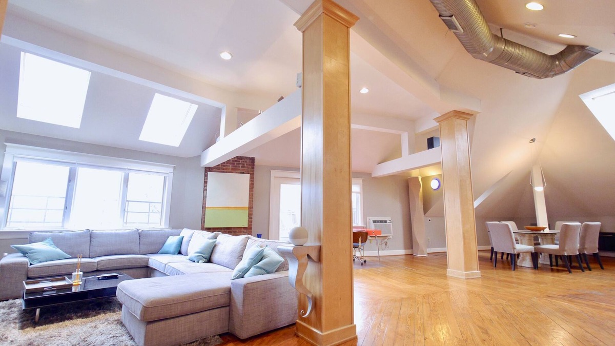 Hyde Park Apartment | Luxe Hyde Park Penthouse, 6 min to Downtown Cinci