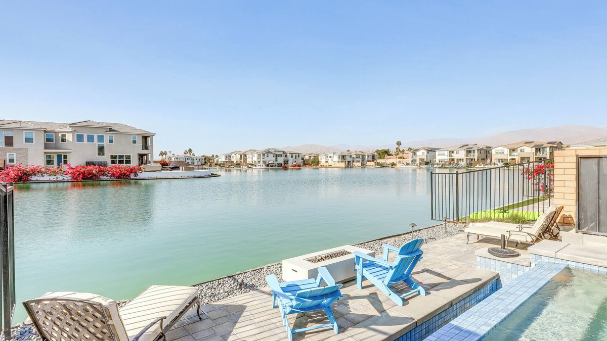 Terra Lago House | Luxe Indio Lake House 7 Mi to Coachella!