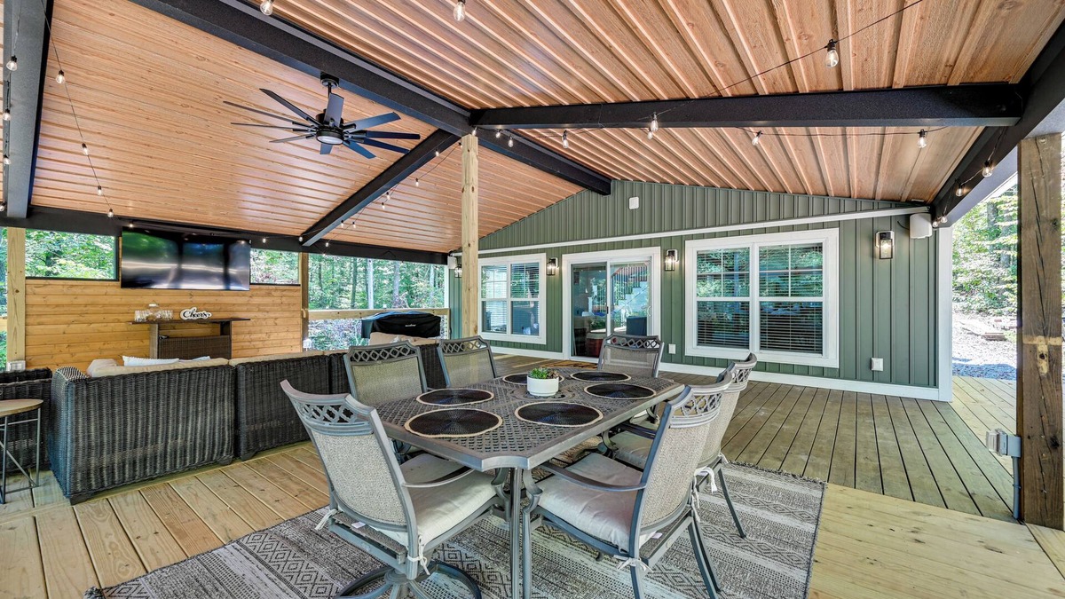 Cub Run Cabin | Luxe Kentucky Cabin Rental ~ 36 Mi to Mammoth Cave