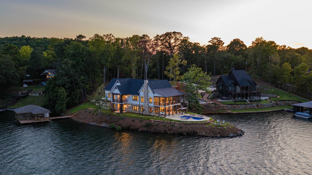 Dadeville House | Luxe Lake Martin Home Pool Hot Tub Boat Dock