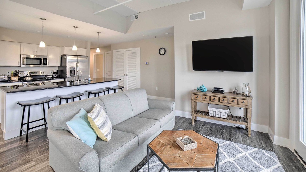 Manistee Condo | Luxe Manistee Condo w/Balcony & River Views!