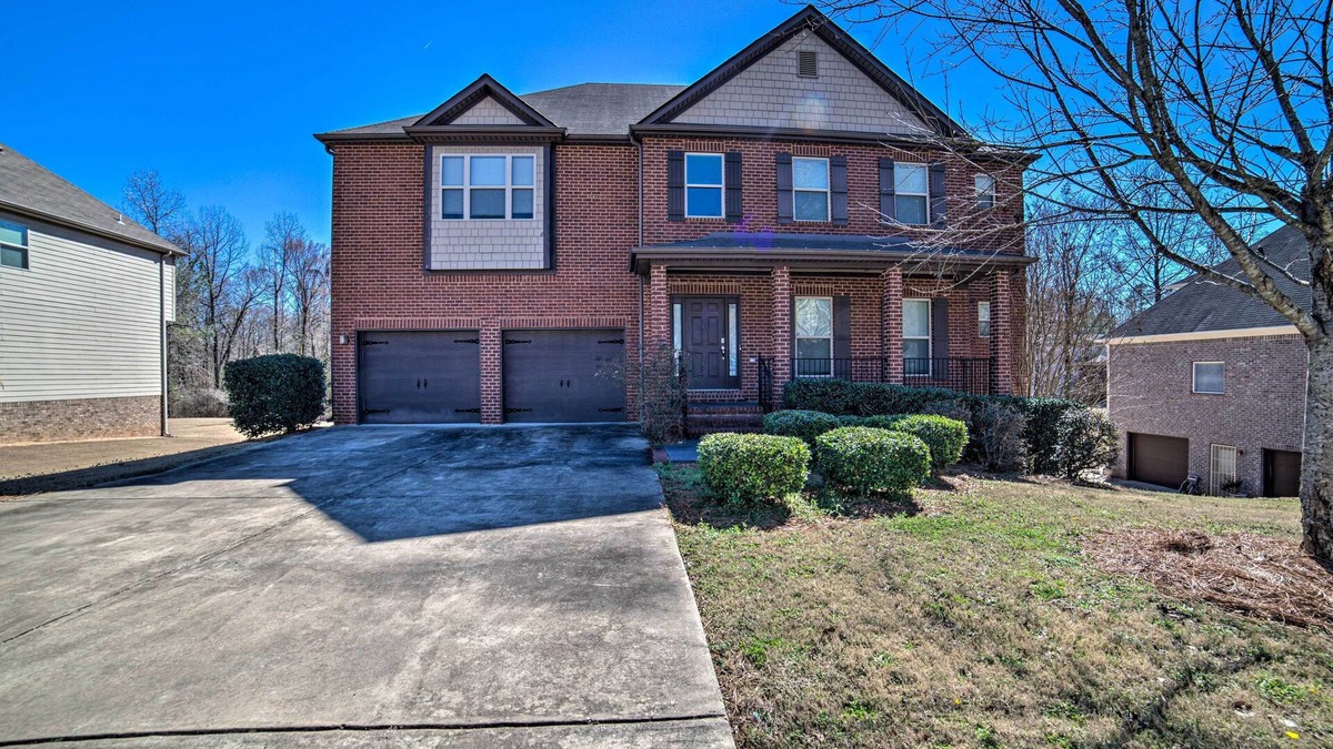 McCalla House | Luxe McCalla Family Home with Game Room & Yard!
