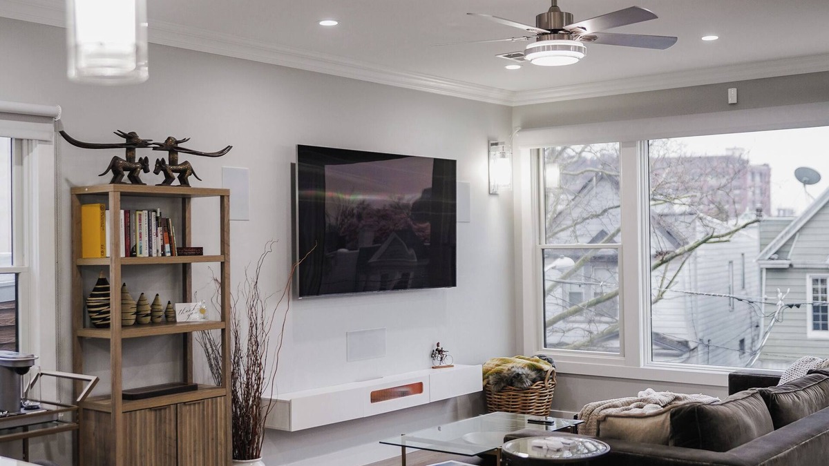 West Side Condo | Luxe, Modern, and Spacious Condo Near NYC