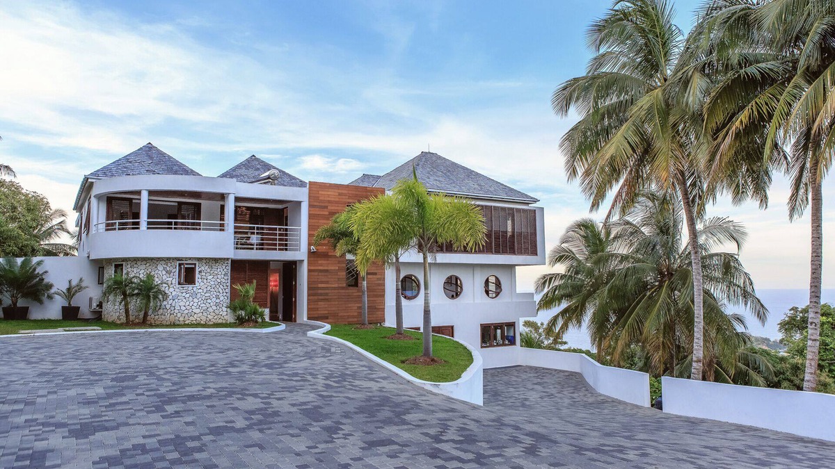 Port Antonio Villa | Luxe Modern Six-bedroom Cocosan Villa, Access to Geejam Hotel