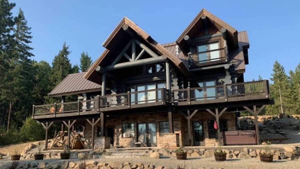 Cle Elum Cabin | Luxe Mountain Lodge on 22 Acres