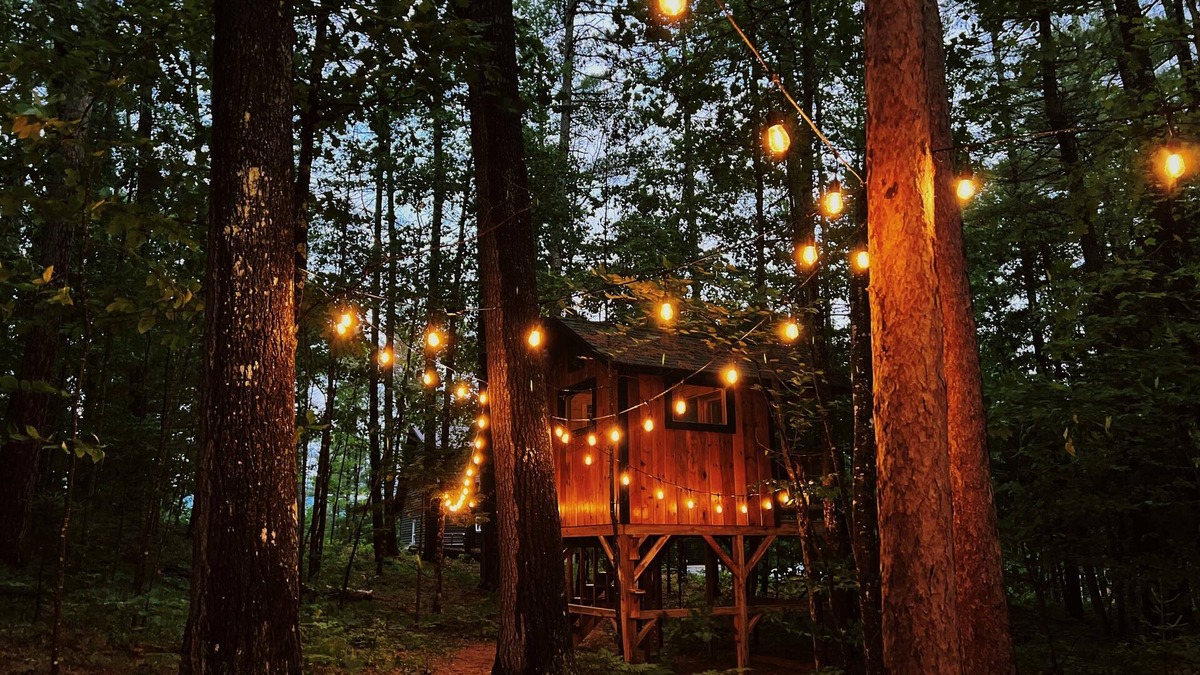 Jay Cabin | Luxe, New Build, Hot Tub, Treehouse, near Whiteface