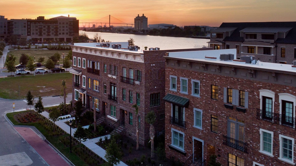 Hitch Village - Fred Wessels Homes House | Luxe New Construction with River View, Pool Table