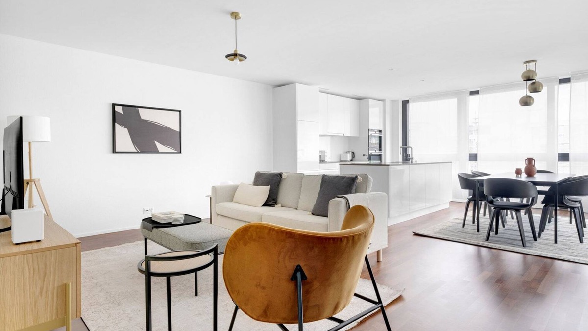 Glattbrugg Apartment | Luxe Opfikon 4.5 Room w/Storage & W/D, 2 mins to Market, by Blueground