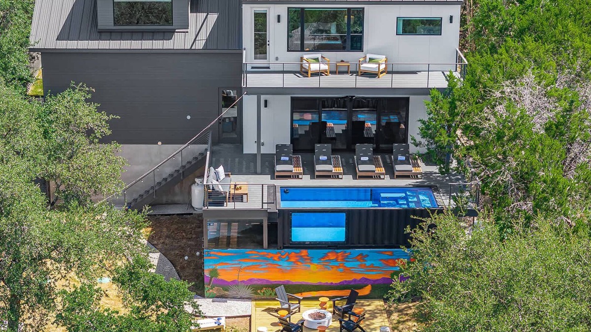 Apache Shores House | Luxe Pool, Fire Pit, Lake Views - Sundown Social