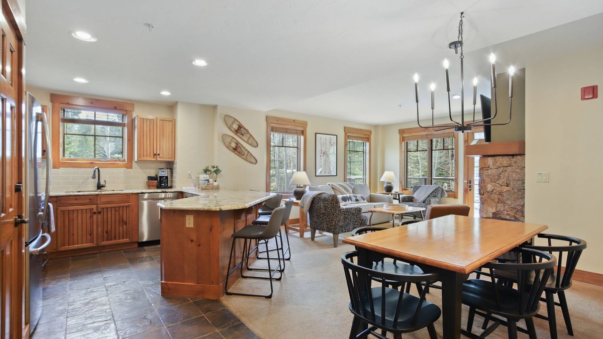 Breckenridge Condo | Luxe Poolside Resort Suite, and Walk to Main Street