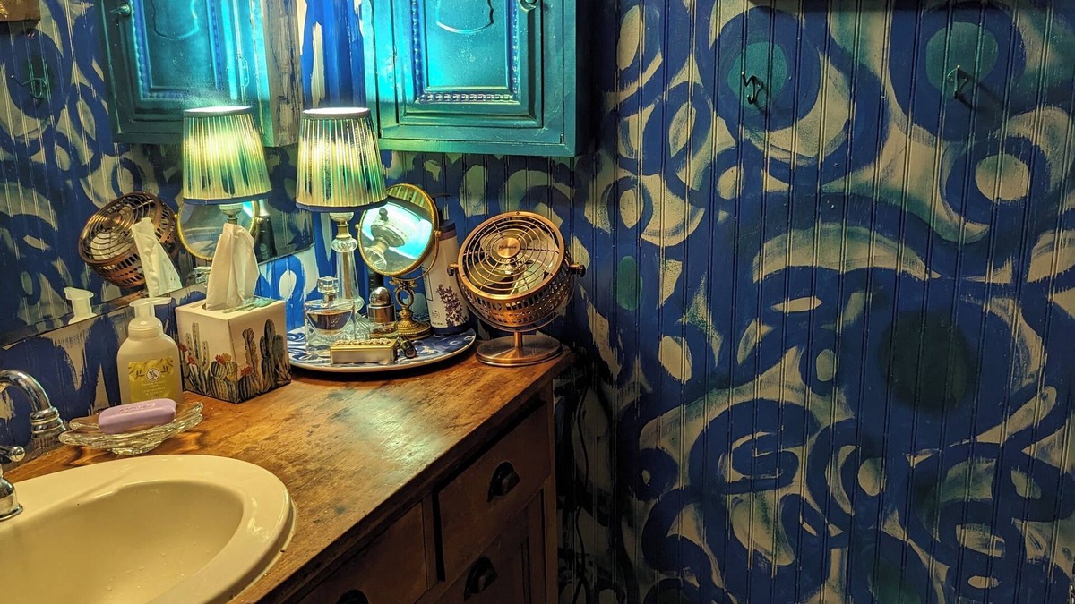 Somerville House | Luxe Quiet Artist Cabin in the Woods w/Park-Like only 2M from Lake Somerville