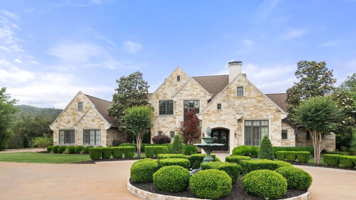 Long Canyon House | Luxe Retreat -Sauna|Cold Plunge|Pool Spa + Privacy