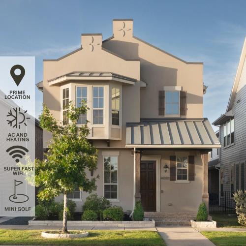 Frisco House | Luxe Retreat with EV Charger & Putting Green