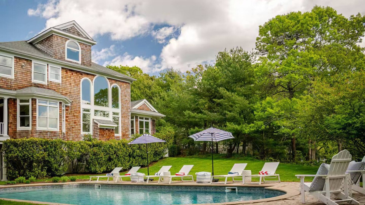 Shinnecock Hills House | Luxe Southampton Estate - 40' Heated Pool - Minutes to Village