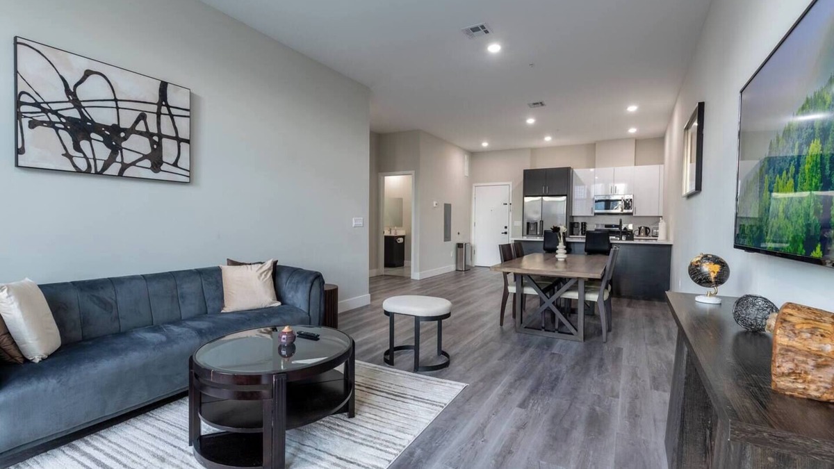 The Heights Apartment | Luxe Suite by NYC w Rooftop & Parking on Premises
