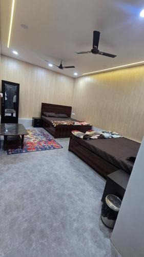 Varanasi Bed & Breakfast | Luxe Villa