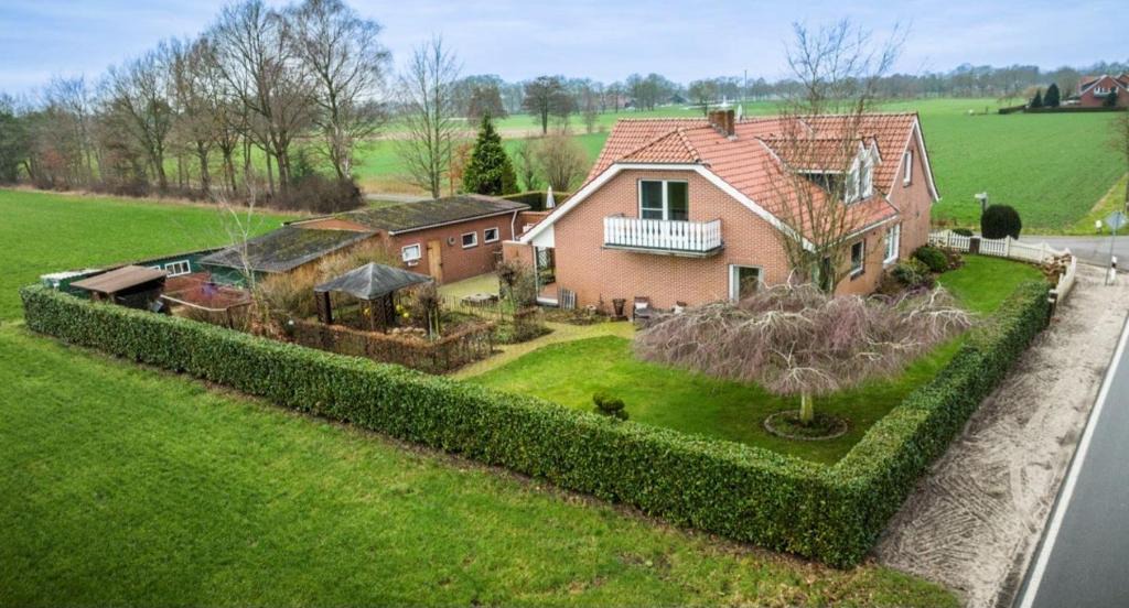 Manderveen Villa | Luxe woning 20 pers 9 slaapkamer Borg 250E