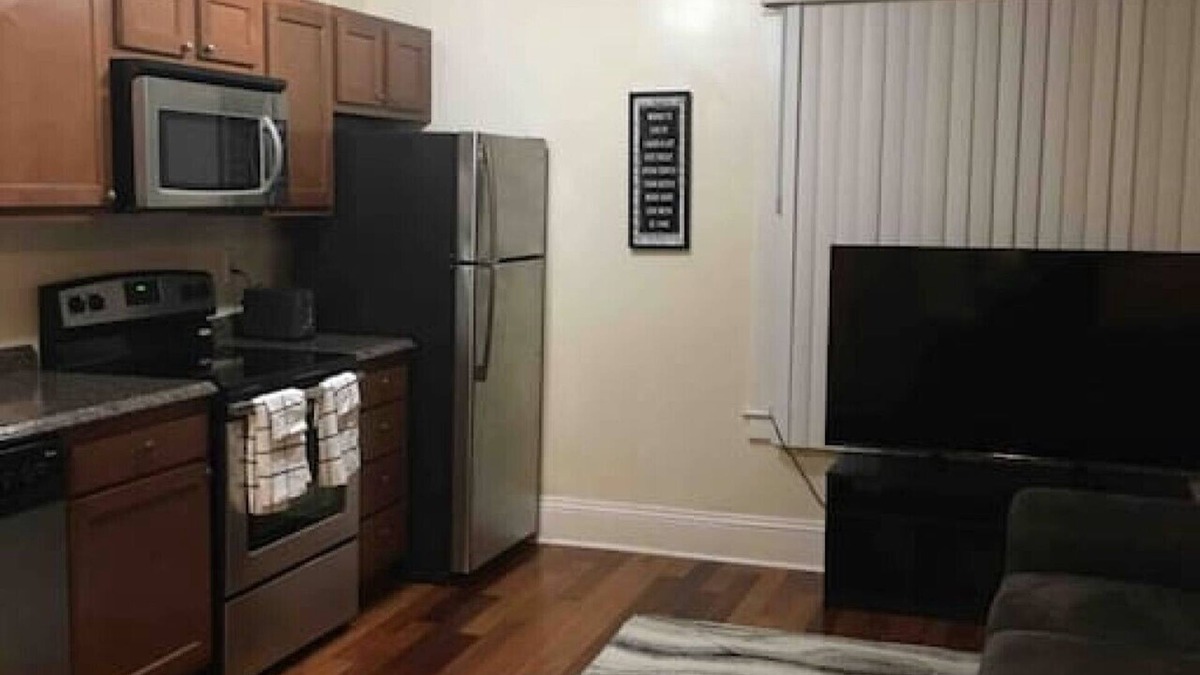 Niskayuna Apartment | luxery lounge with free parking
