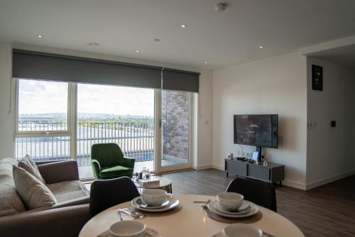 Gascoigne Apartment | Luxora - luxury 2 bedroom property