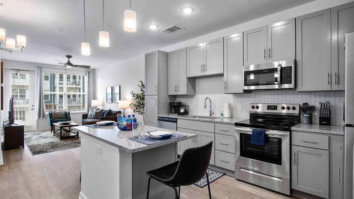 Midlothian Apartment | LuxStay: Upscale Temp Haven