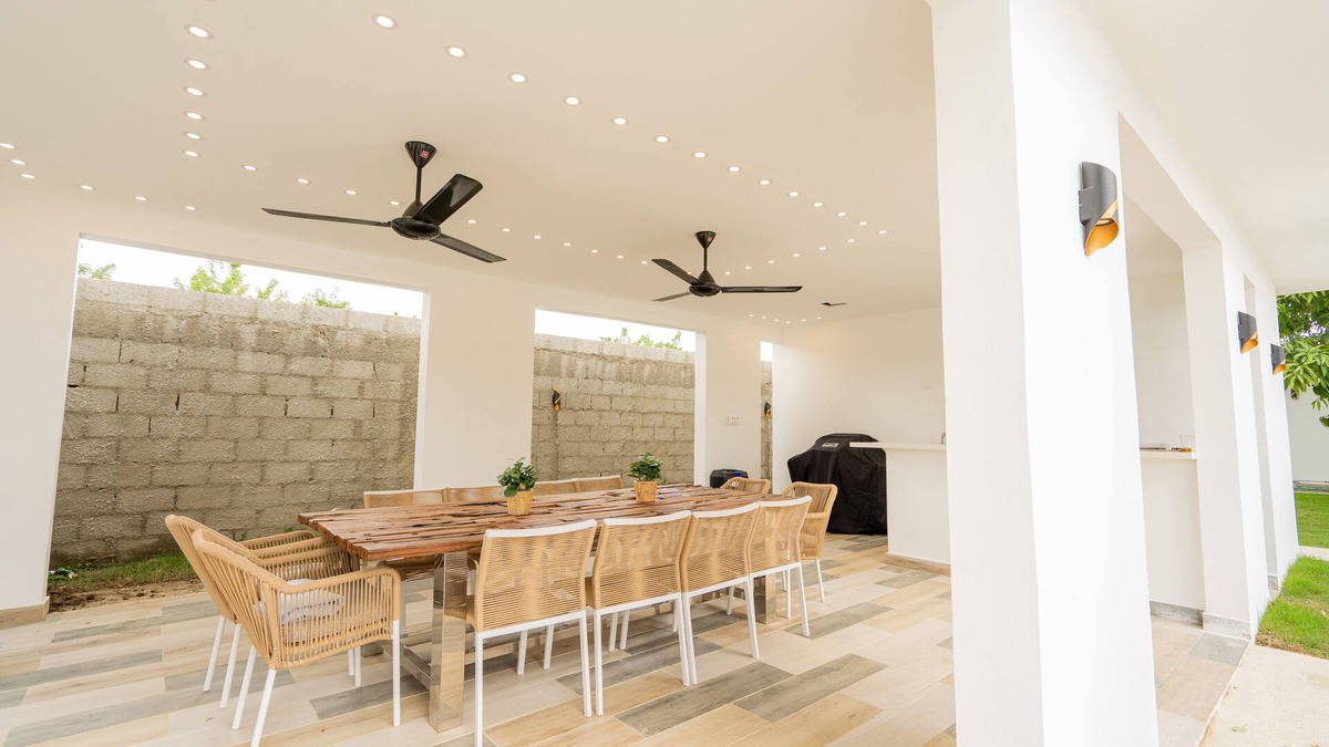 Villa Gonzalez Villa | Luxurious Family Villa - Located Santiago de los caballeros.