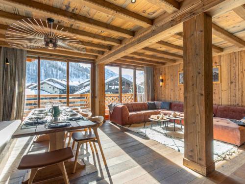Val-d'Isere Apartment | Luxueux appartement 5 pièces avec balcons et vues, proche pistes - FR-1-694-354