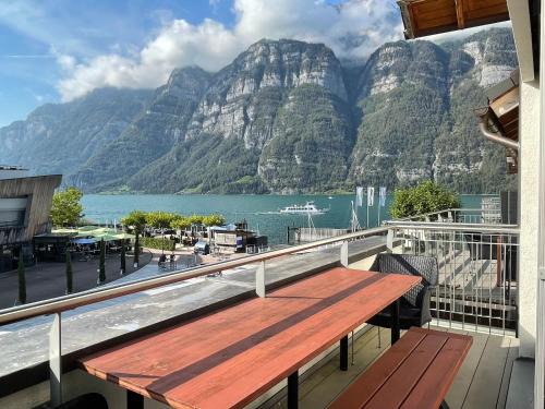 Unterterzen Apartment | Luxuriöses Galerie-Penthouse direkt am Walensee