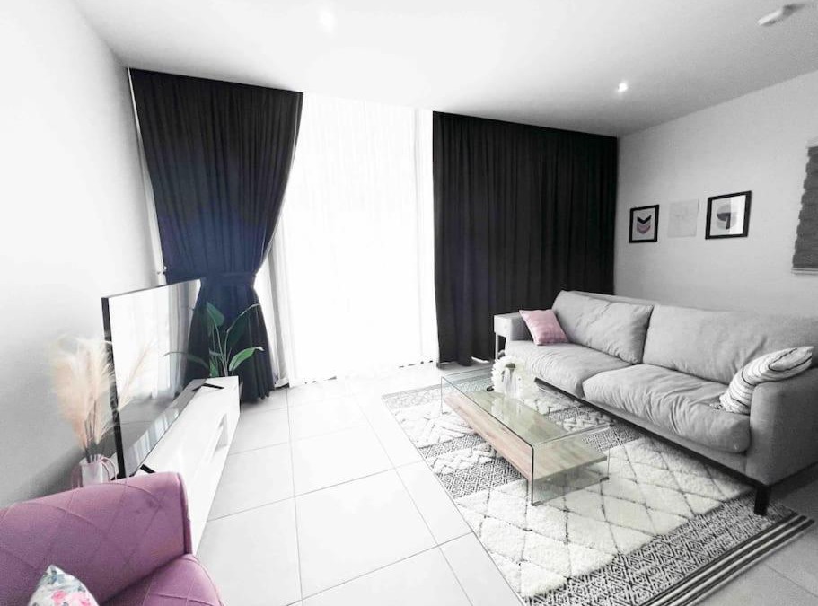 Labadi Apartment | Luxurious 1 bed Cantonments apartment - Pine Court