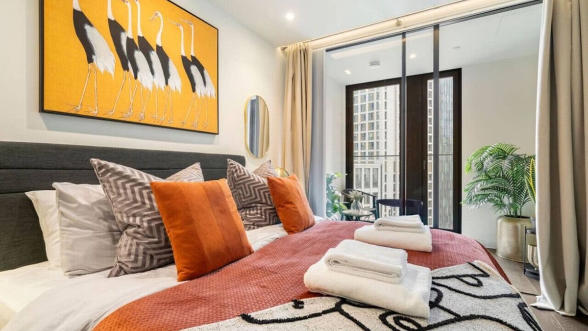 Vauxhall Apartment | Luxurious 1 Bedroom Apartment in Central London
