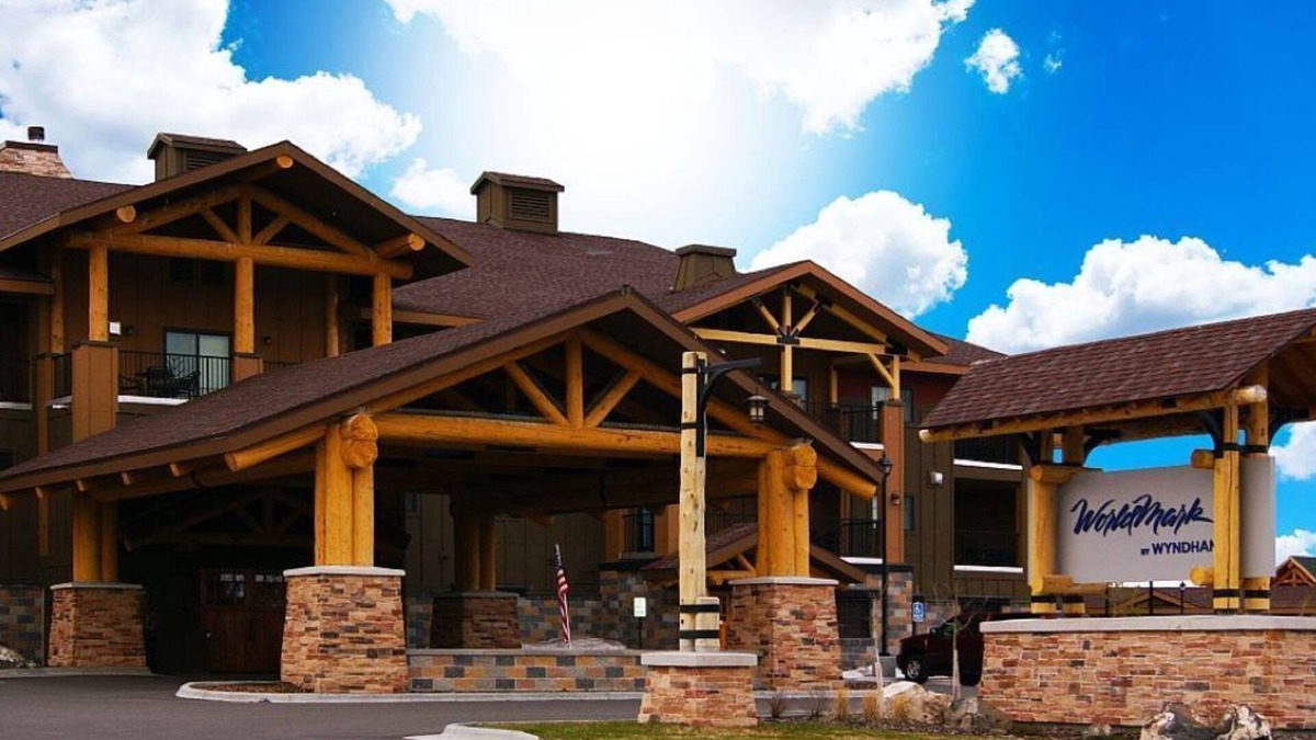 West Yellowstone Condo | Luxurious 2-bedroom in amazing West Yellowstone with fitness room, WiFi